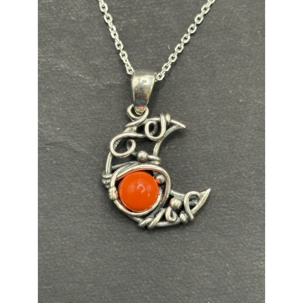 NewCondition 18" Sterling Silver CarnelianArtisan Crescent Moon Pendant Necklace